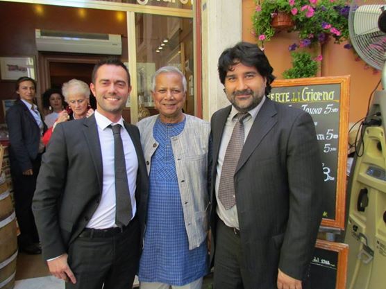 Yunus con Enrico e Prof. Biggeri